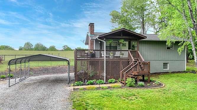1st image of 455 Forest Cir