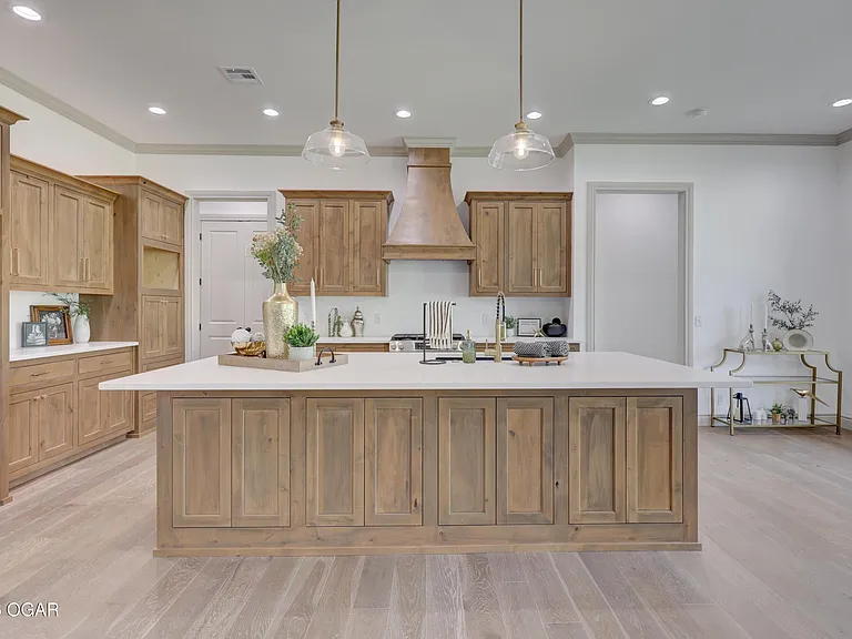 2520 S Cleveland Ave — Photo 10