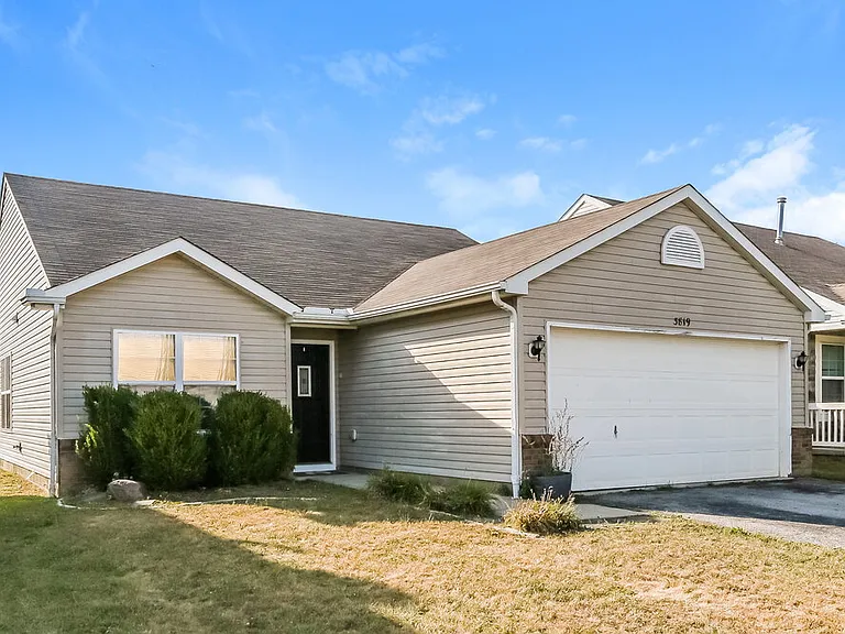 3819 Liriope St — Photo 3