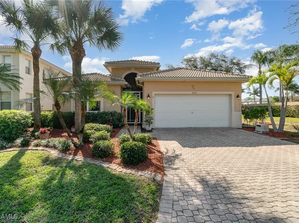 9379 Golden Rain Ln, Fort Myers, FL 33967