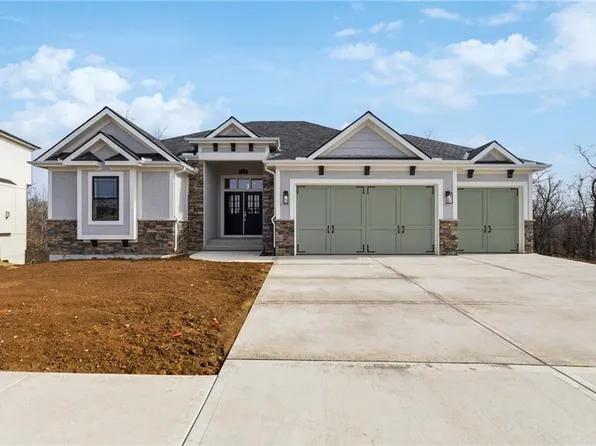 8841 N Kentucky Ave, Kansas City, MO 64157