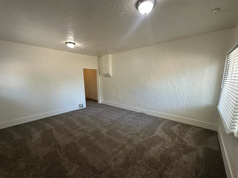 3062 Adams Ave — Photo 12