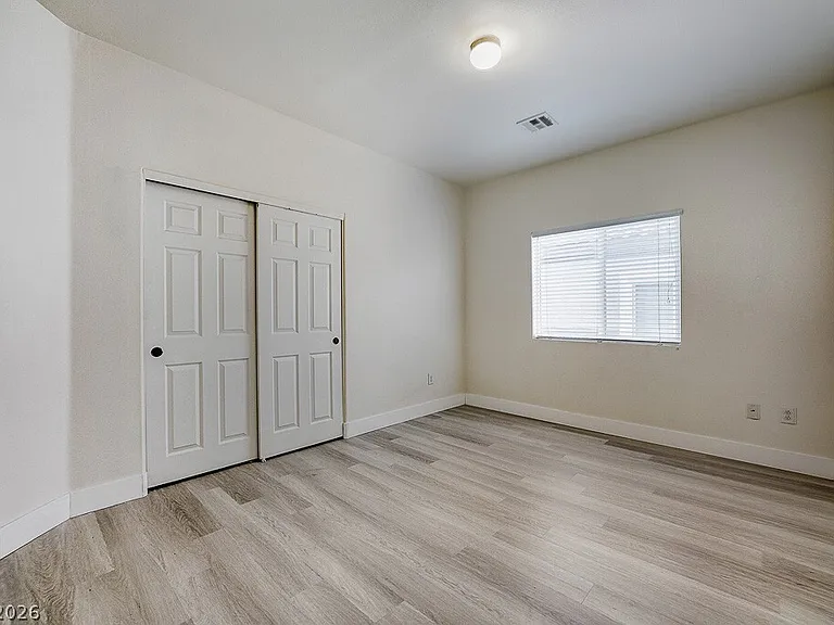 10443 Alpine Edge Ave — Photo 12