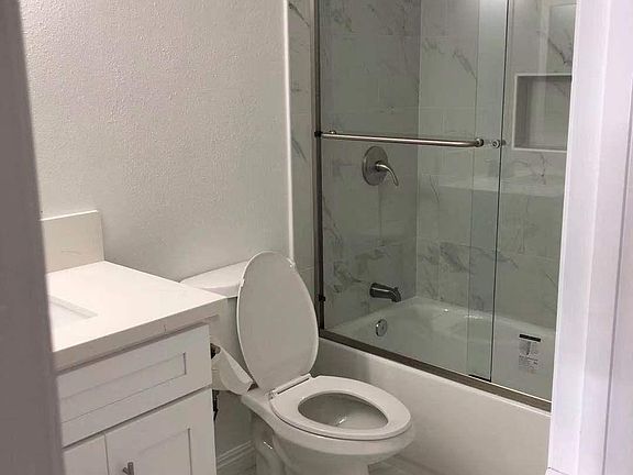 4th image of 1708 Pepperdale Dr