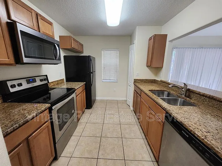 10932 Keys Gate — Photo 6