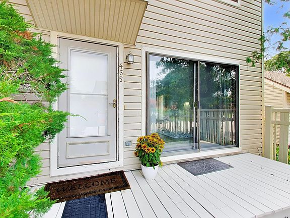 2nd image of 455 Verde Dr #455