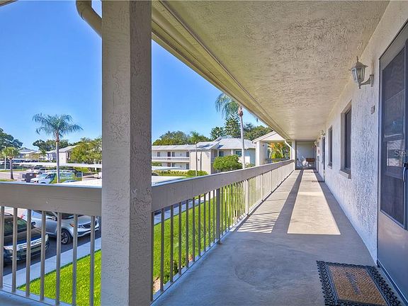 4th image of 110 Nancy Dr #110
