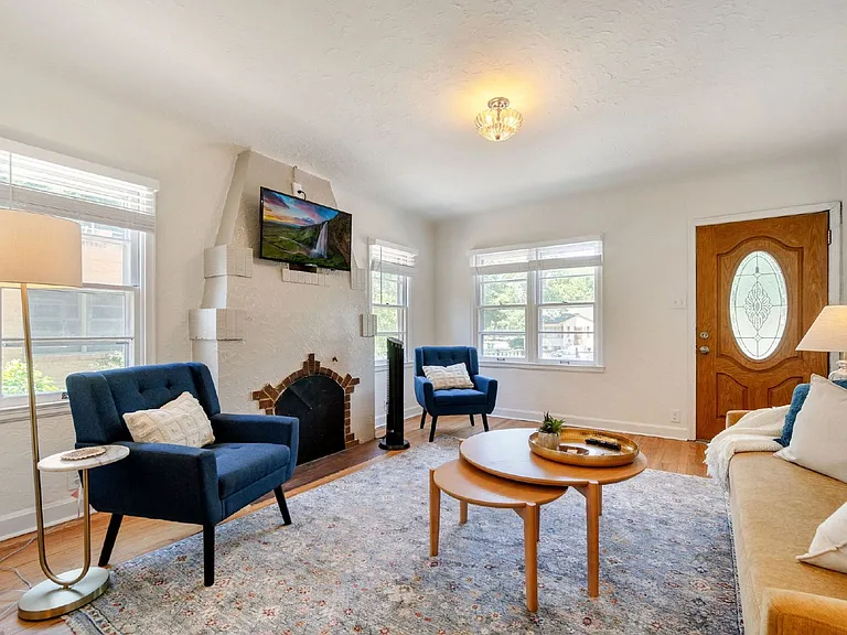 505 Locust St — Photo 5