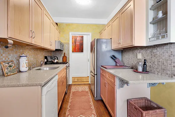 Sold by Compass | media 4