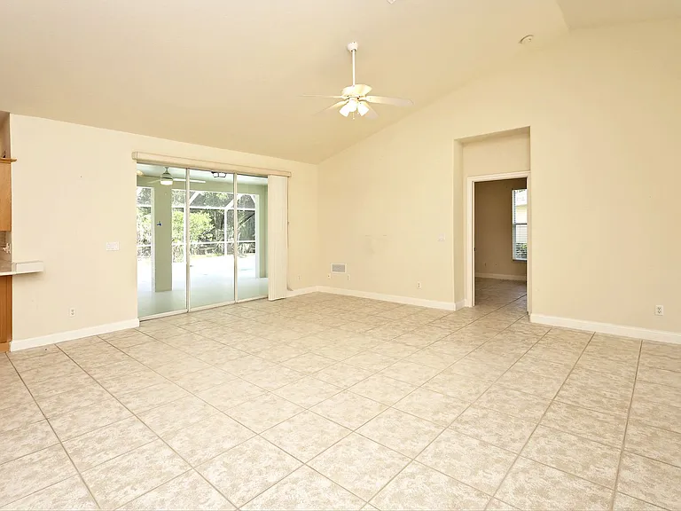 32 Heritage Way — Photo 12