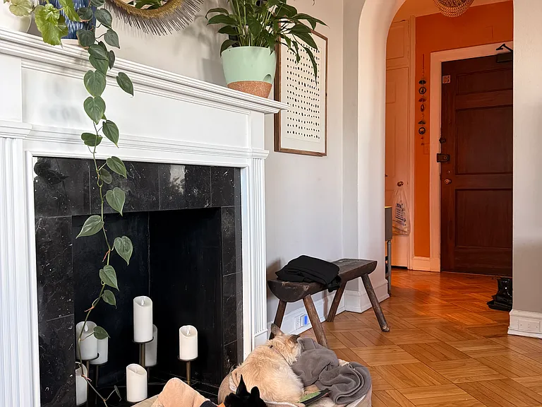 2000 N Lincoln Park W #1302 — Photo 4