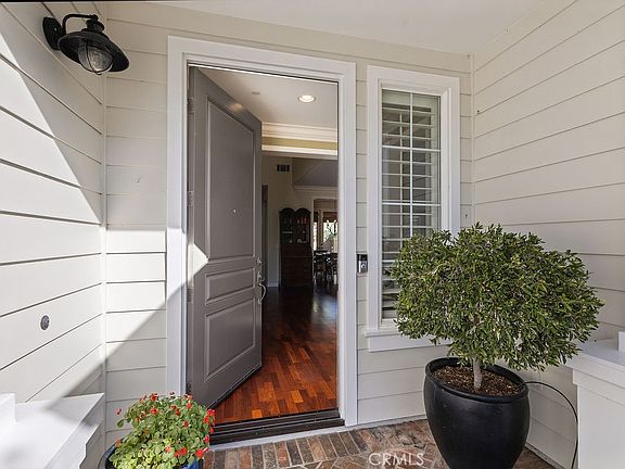 3rd image of 16582 Maywood Ln