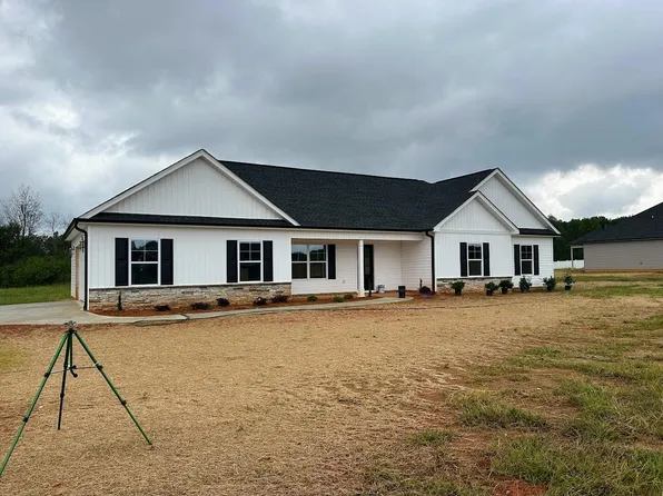 433 Cherokee Creek Rd, Gaffney, SC 29341