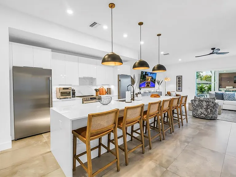 2065 Goldenrod St — Photo 17