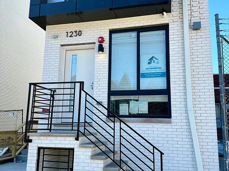 1230 N Marshall St #O2F — Photo 13