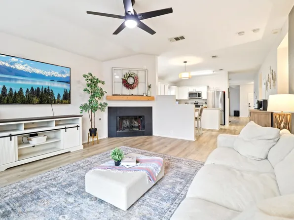 8400 Minturn Dr, Fort Worth, TX 76131