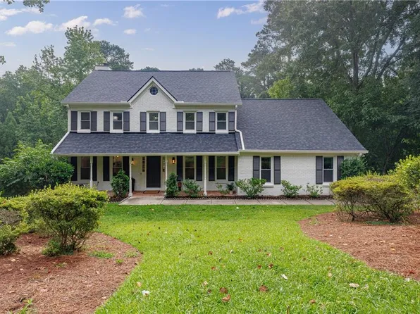 4362 Karls Gate Dr, Marietta, GA 30068