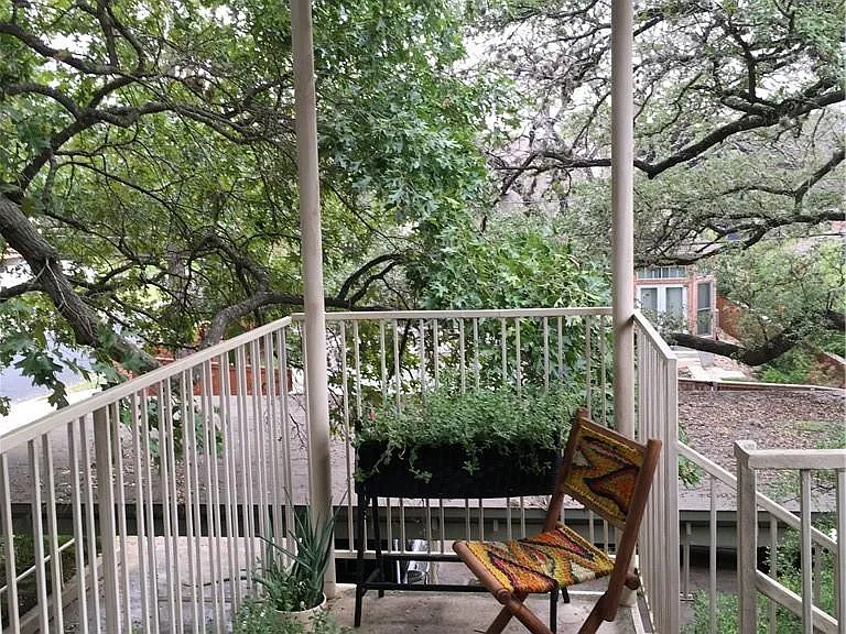 3416 Enfield Rd #B — Photo 25