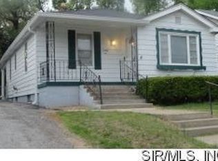 1136 Vernie Ave, Alton, IL 62002