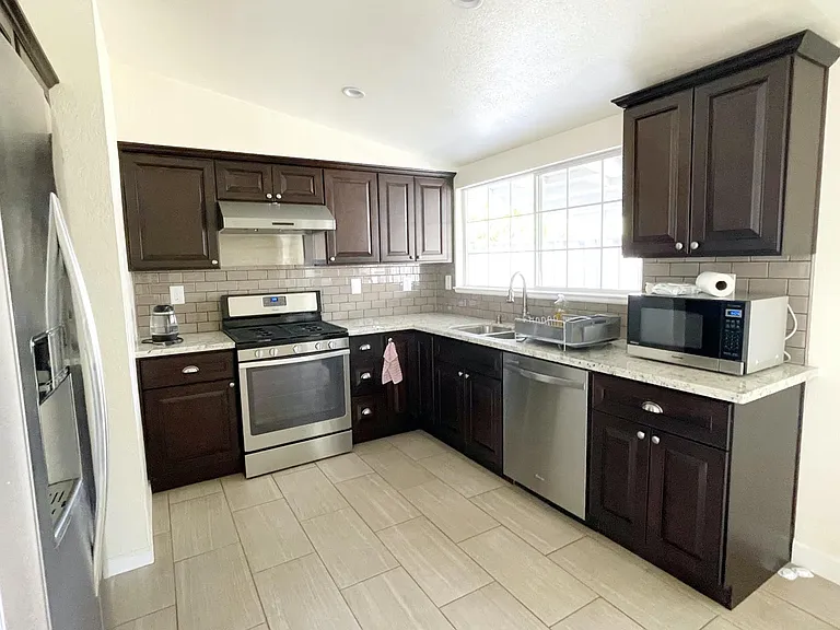 1309 Socorro Ave — Photo 1