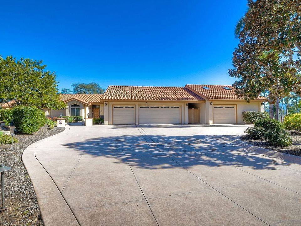 2822 Pasatiempo Gln, Escondido, CA 92025 Zillow