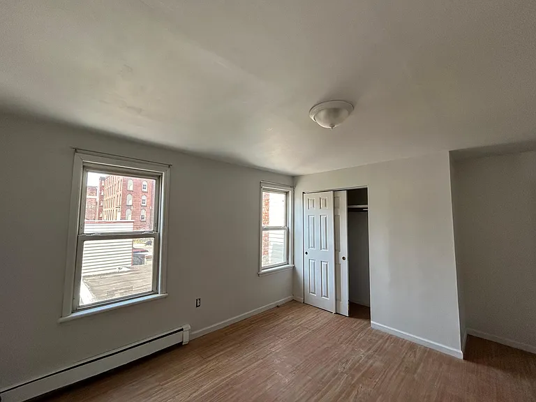 418 John St #1 — Photo 7