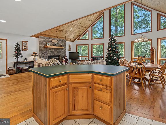 4th image of 15 Primo Vista Dr