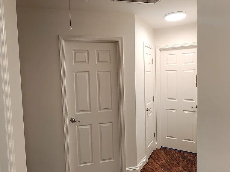 3105 Queensdale Dr — Photo 4