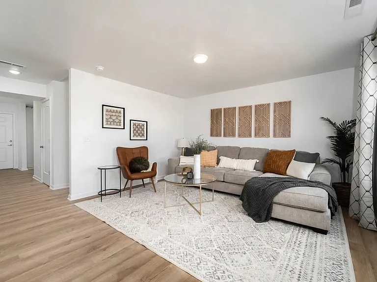 239 Newport Ave — Photo 7