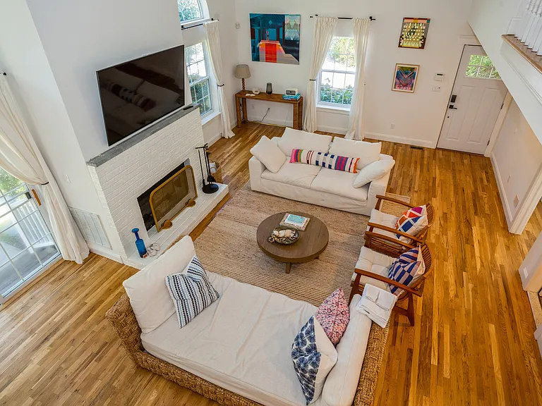 30 Longview Rd — Photo 5