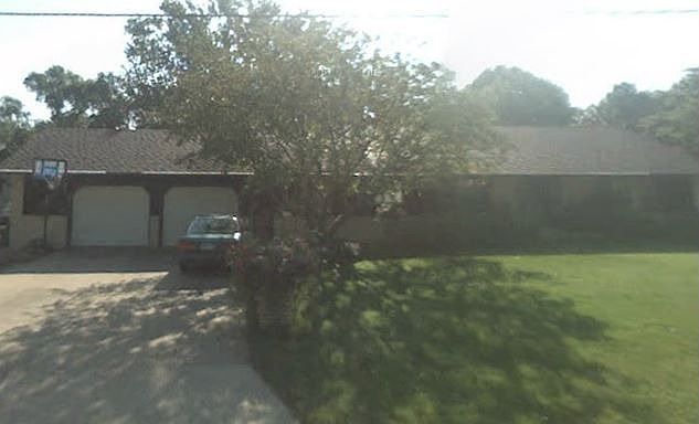 1st image of 7816 Tessman Dr N