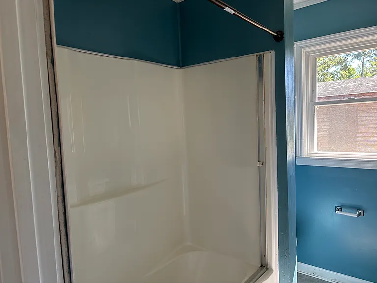 521 Brown St — Photo 8