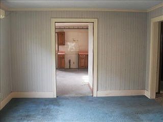 3rd image of 225 E Eckman St