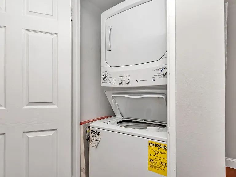 7553 Buckingham Dr — Photo 17