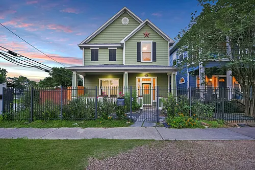 1352 Dorothy St Photo 1