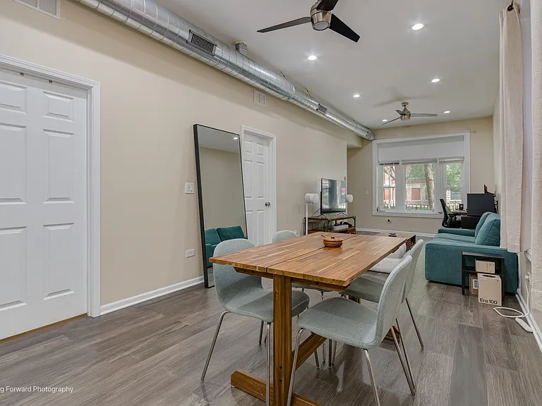522 N Armour St #1 — Photo 10