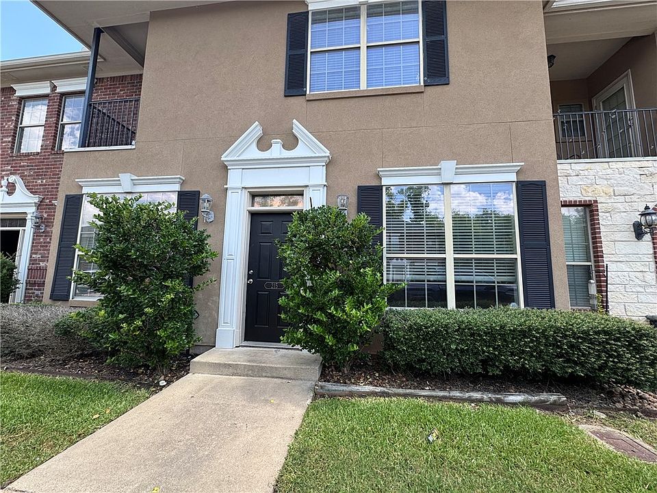 1st image of 215 Forest Dr
