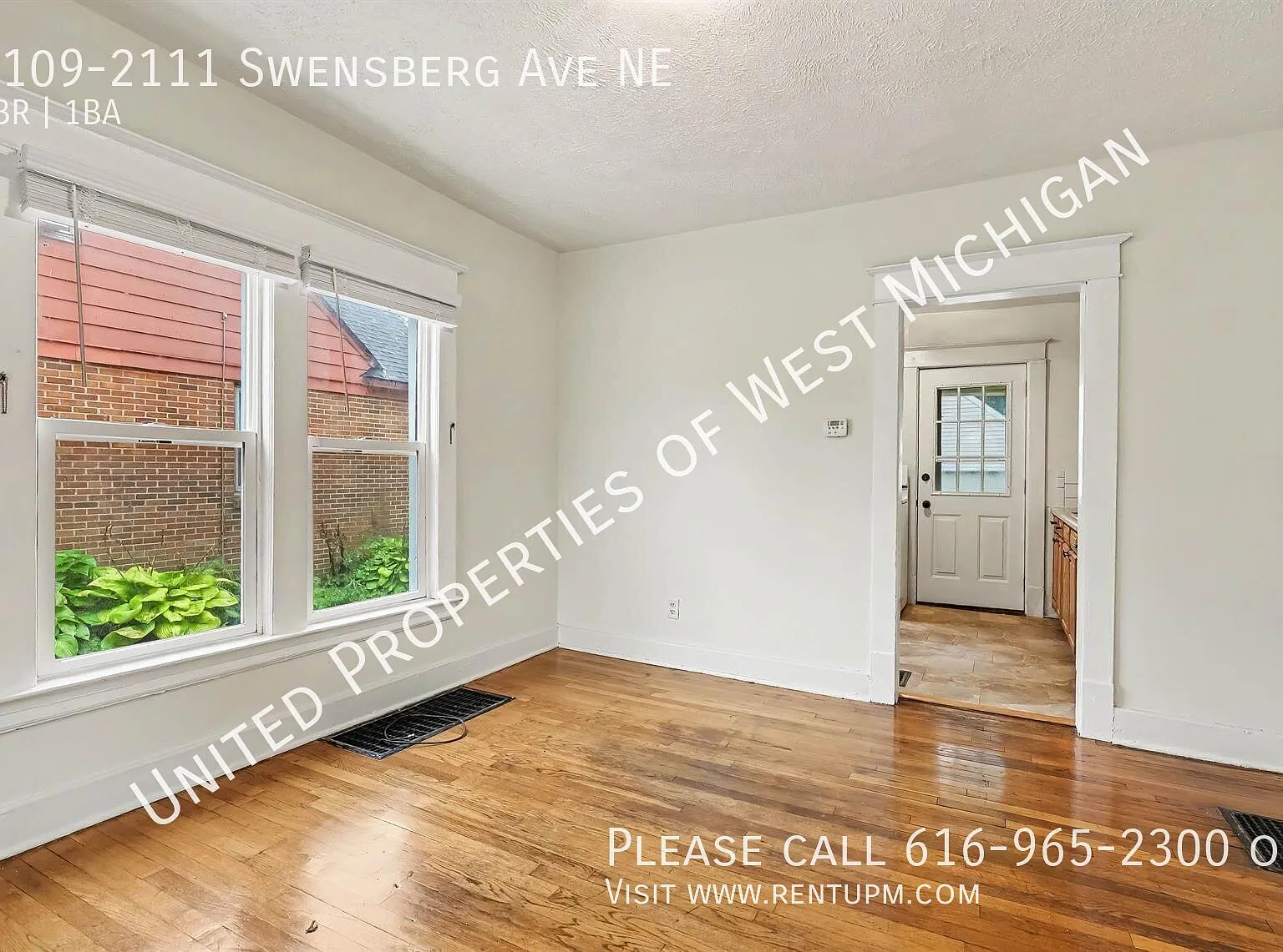 Available Now! | 2 bedroom, 1 Bathroom Lower Level Apartment in the Creston Neighborhood | Detach... — Photo 3