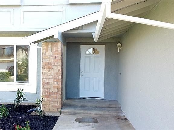 2nd image of 1230 Val Dr