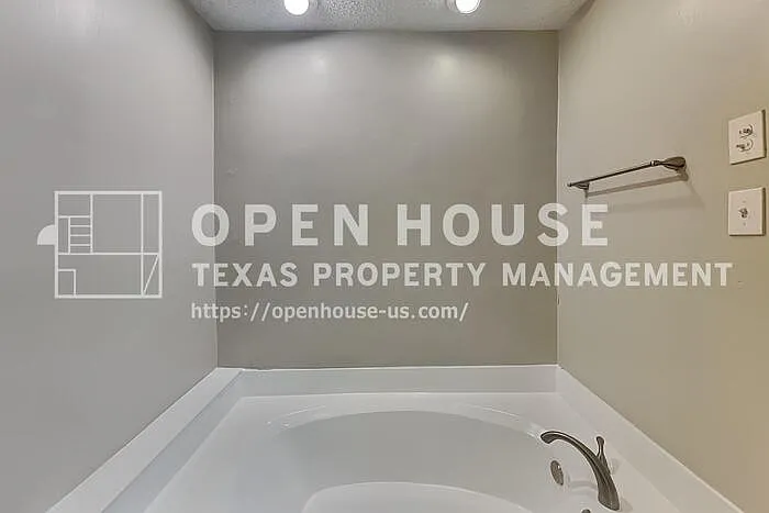 2237 Valley Ml — Photo 15