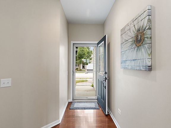 2nd image of 13300 Mockingbird Ct