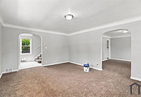 4th image of 11867 Elmdale St