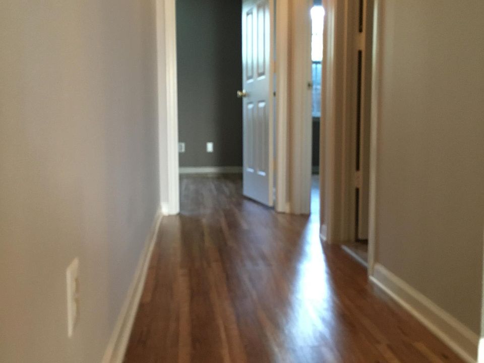 1st image of 12111 Greenway Ct APT 102
