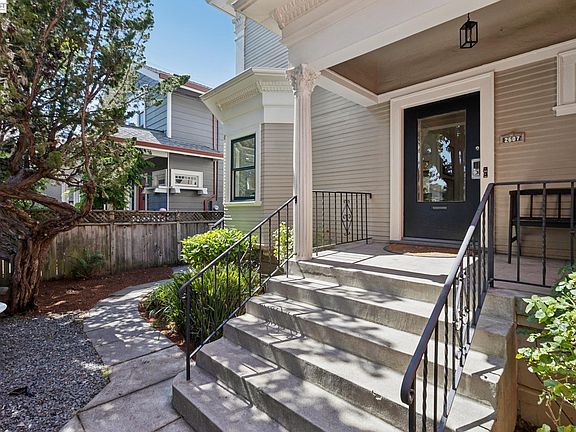 3rd image of 2607 Alcatraz Ave