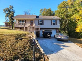6420 Middle Dr, Chattanooga, TN 37416