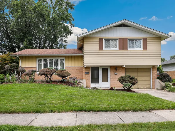 5746 Vine St, Oak Forest, IL 60452