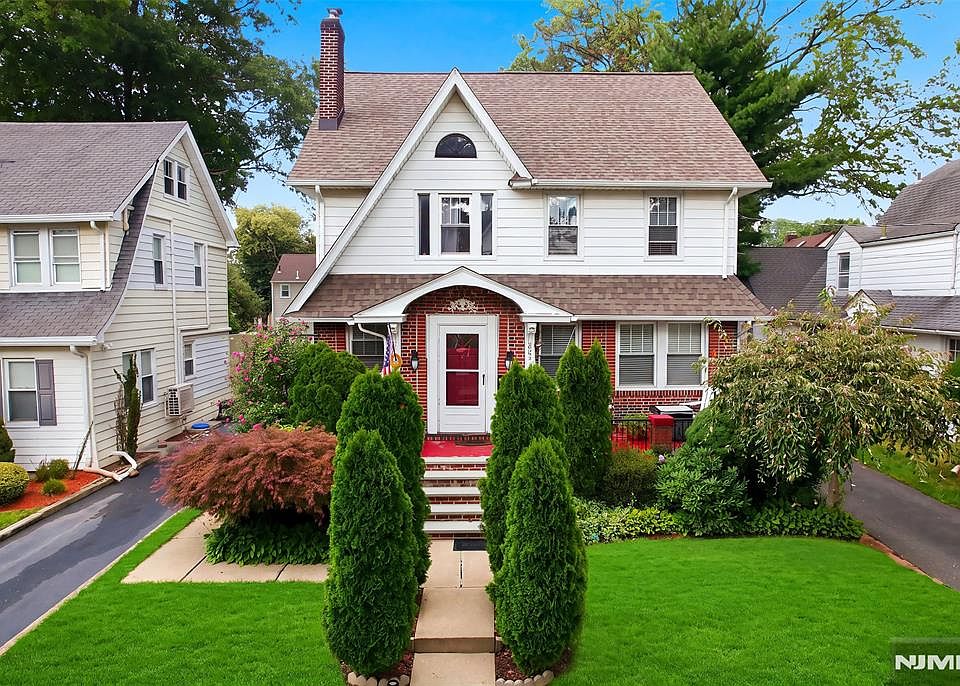1st image of 351 Griggs Ave