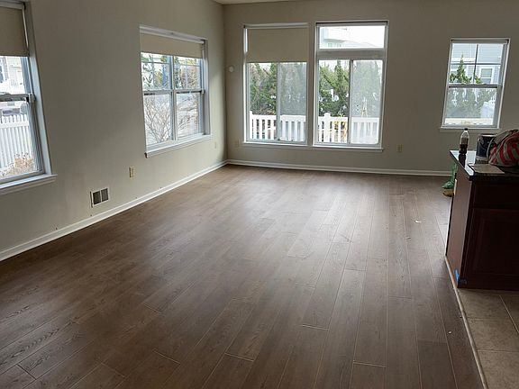 2nd image of 7207 Catamaran Way Floor 1