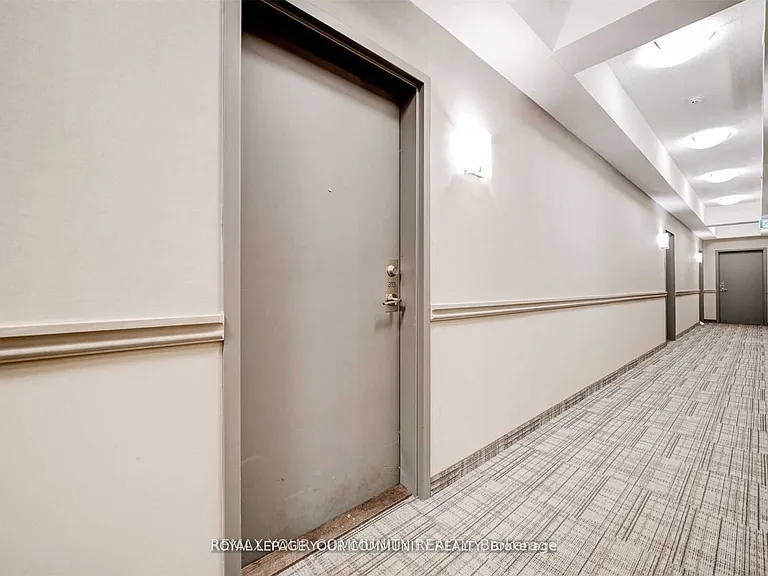 50 Sky Harbour Dr #313 — Photo 7