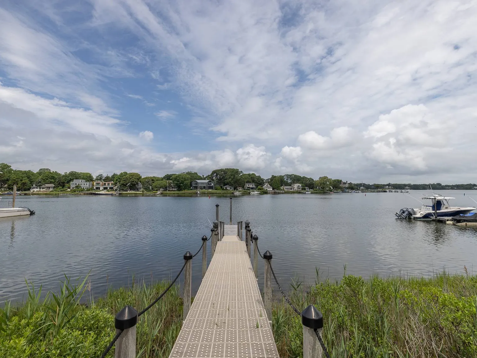 Waterfront-Village Off Season Rental — Photo 2
